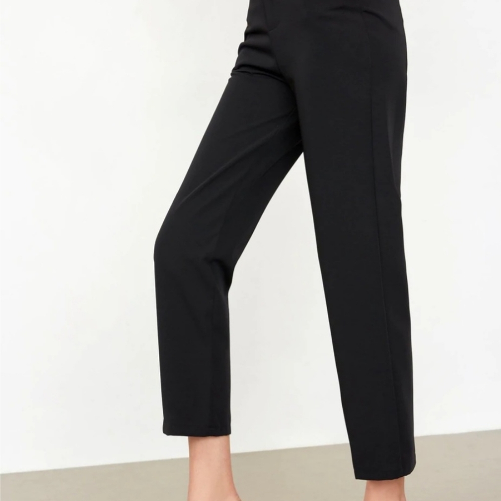 Black trousers - Picture 5 of 6
